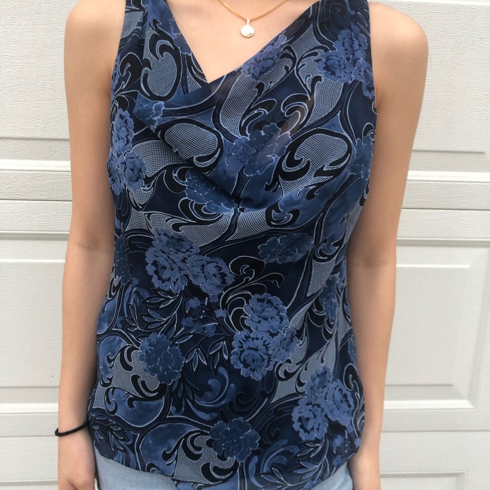 Ann Taylor flowy navy blue blouse